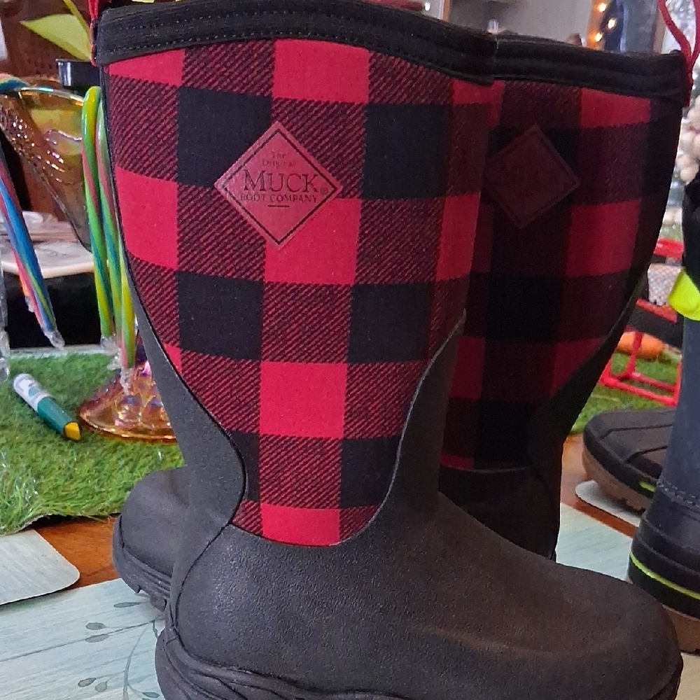 Muck Boots! Kids' Red and Black Plaid Boots